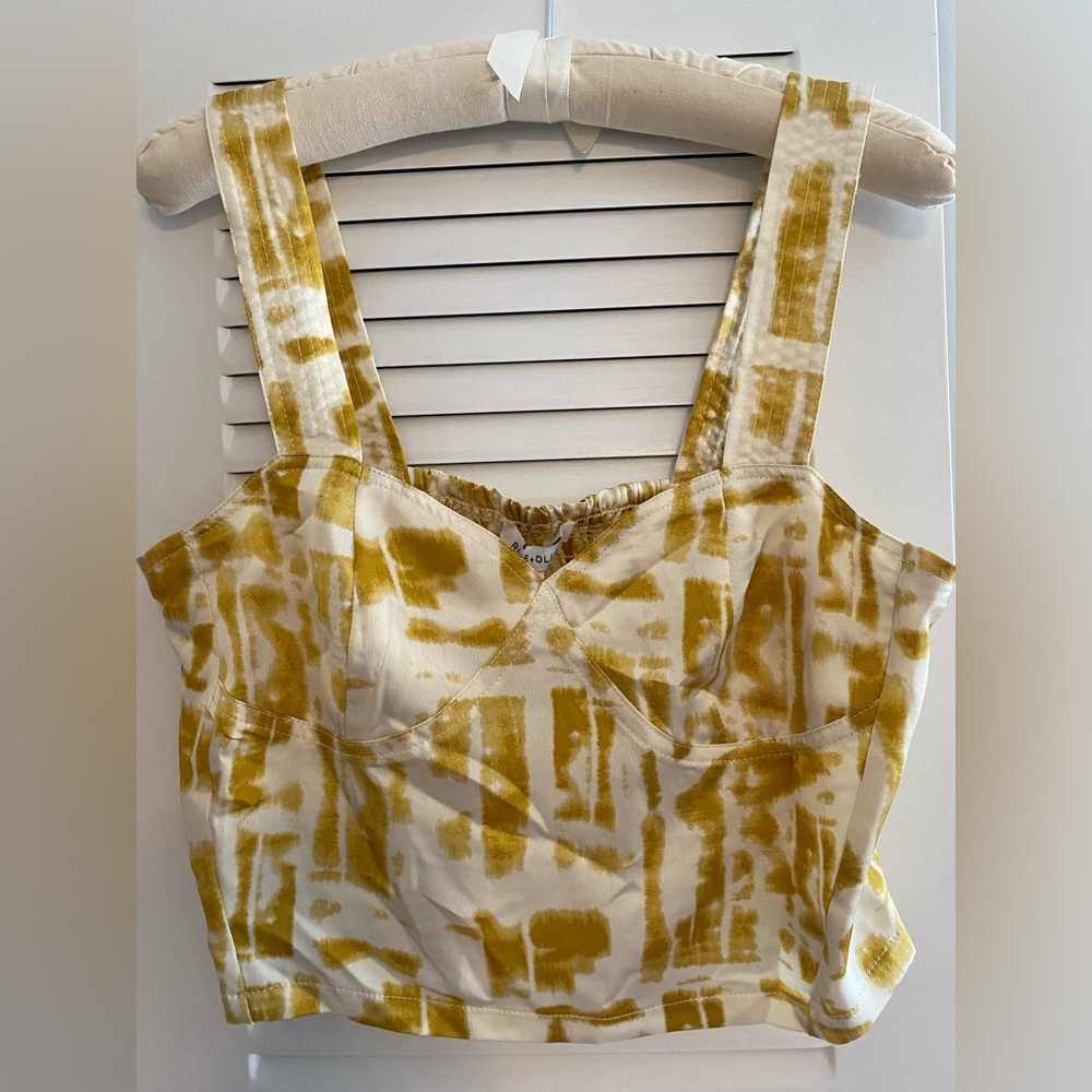 Rose & Olive Fitted Bodice Top